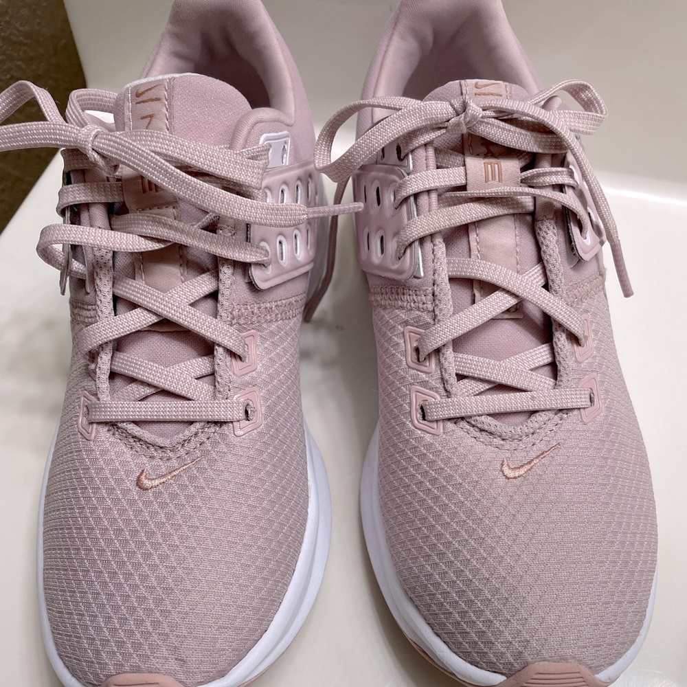Nike Women's Air Max Bella TR 4 Training Shoes ColorChampagne Violet